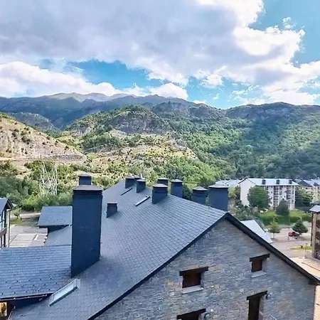 Apartment El Atico De Luz - Tucasaenlospirineos