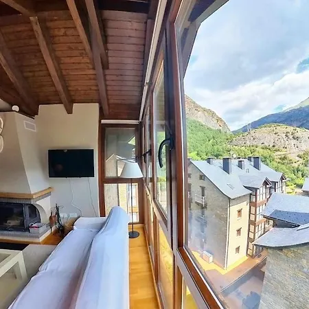 Apartment El Atico De Luz - Tucasaenlospirineos Escarrilla